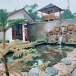 Madinna Villa Dieng